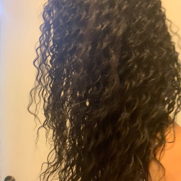 Curly Wig - Picture 7 of 7